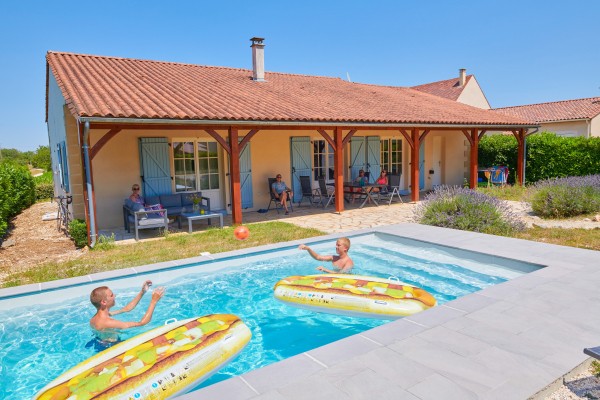 Lanzac 1a deluxe villa Frankrijk Dordogne zwembad vakantiepark gezin.jpg