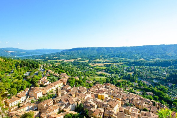 Moustiers Sainte Marie 3a gouden ster Frankrijk Provence vakantie plus beaux village faience.jpg