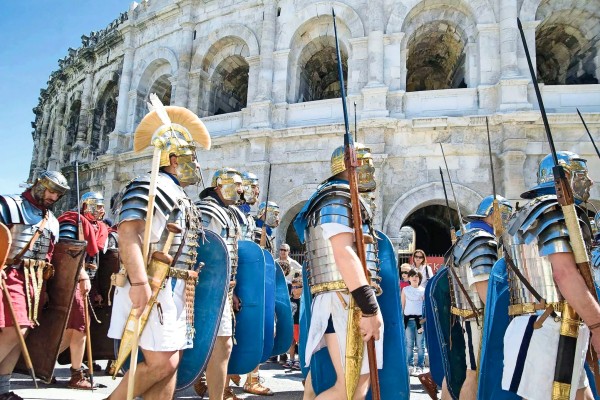 Nimes 20 Frankrijk Romeinse dagen Gard vakantie Languedoc Provence Middellandse zee.jpg