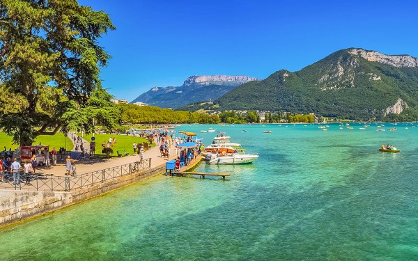 Meer van Annecy 11 vakantie Frankrijk Portes du Soleil savoie Alpen Abondance watersport luxe appart