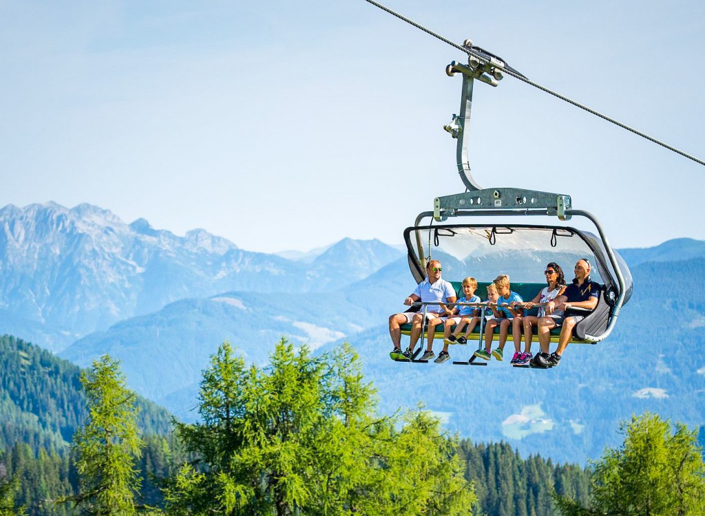 Stoeltjeslift 4 telesiege Frankrijk Alpen vakantie gezin genieten bergen Abondance.jpg