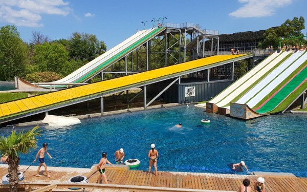 Drop in water jump park 2 Argeles sur Mer Frankrijk Languedoc vakantie Espinet Quillan Middellandse