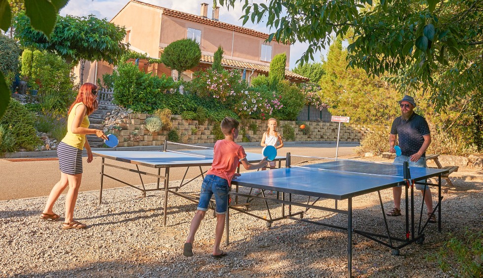 Jardin du Golf f6a Provence vakantiepark middellandse zee Frankrijk luxe villa tafeltennis table.jpg