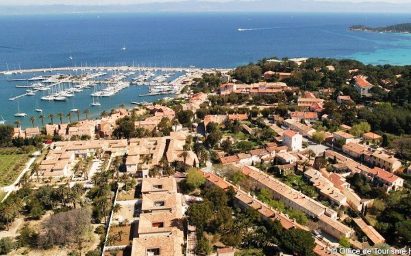 Iles d Hyeres in the Mediterranean in southern France - Francecomfort ...