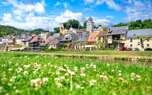 Montignac 5 Lascaux Christophe Dordogne Frankrijk vakantiepark luxe villa vezere vallei.jpg