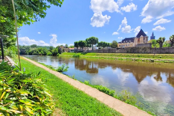 Montignac 18 Lascaux Christophe Dordogne Frankrijk vakantiepark luxe villa vezere vallei.jpg