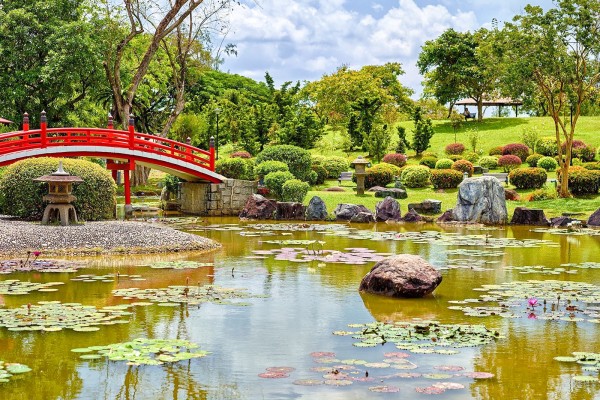 Frankrijk Toulouse 7 vakantie japanse tuin toerisme luxe villa vakantiehuis bergen wandelen.jpg