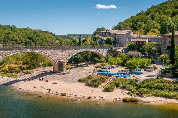 Ardèche 24a Frankrijk vakantie luxe villa gorges pont d'arc zwemmen wandelen.jpg