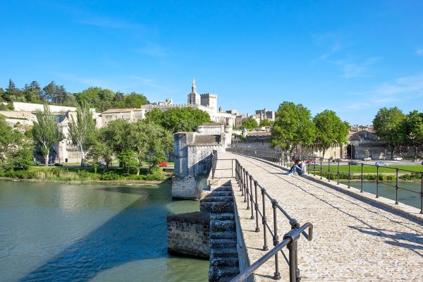 Paleis Avignon 9 paus Frankrijk palais papes vakantie villa middeleeuwen festival.jpg